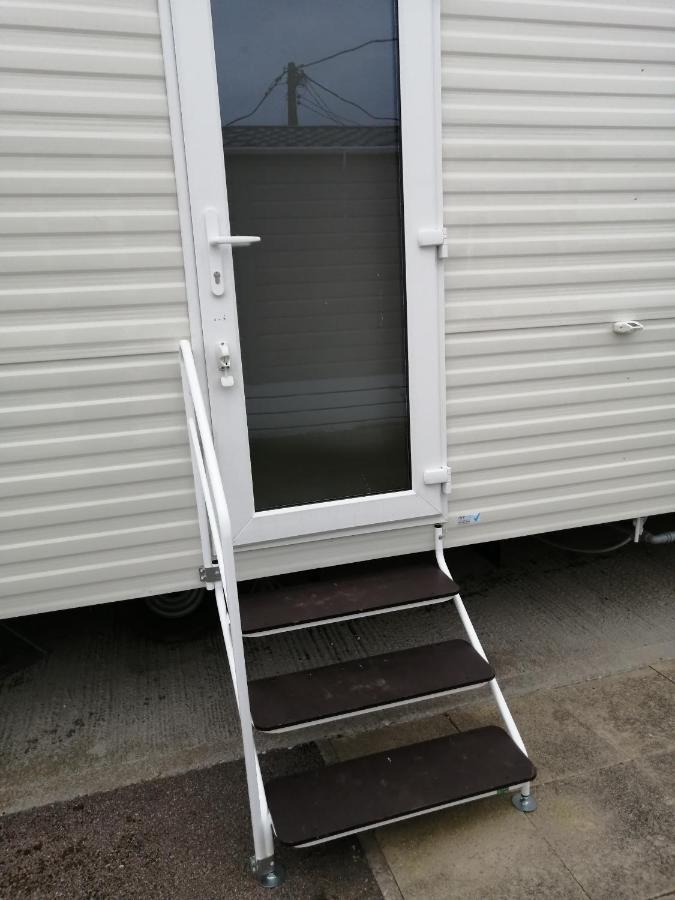 709 Seawick Villa Jaywick Sands Buitenkant foto