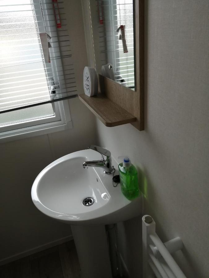 709 Seawick Villa Jaywick Sands Buitenkant foto